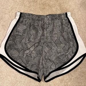 Nike patterned tempo athletic shorts